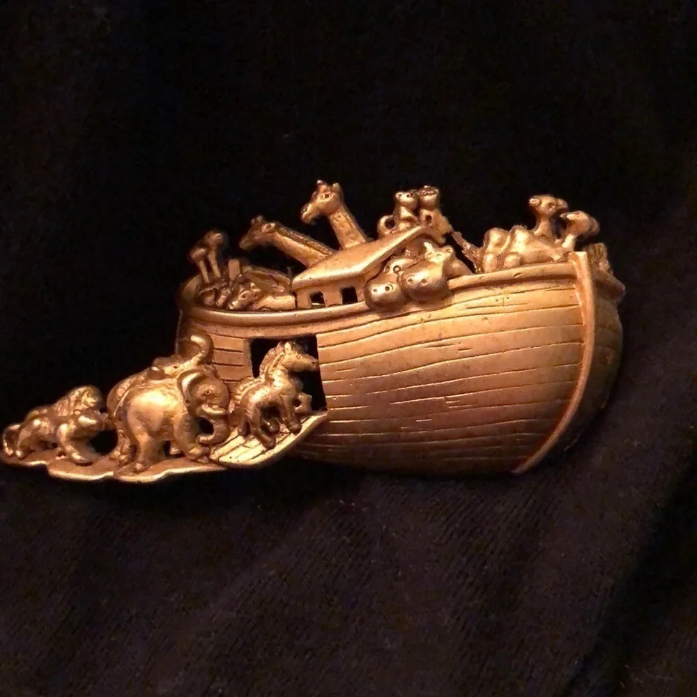 AJC Vintage Noah’s Ark Brooch Pin
